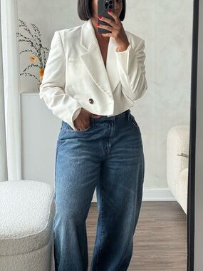 Zara Women’s cropped cream blazer M